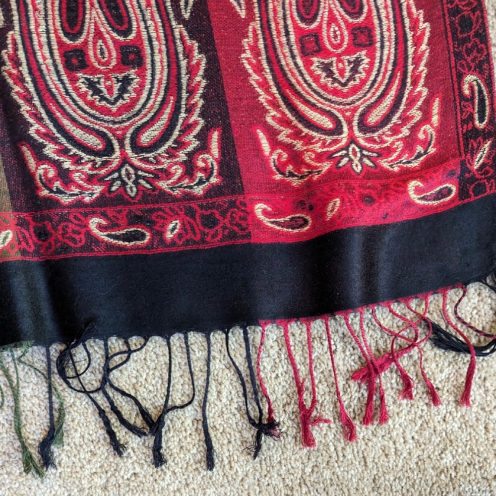Large Scarf or Wrap with Fringe - Picture 6 of 10
